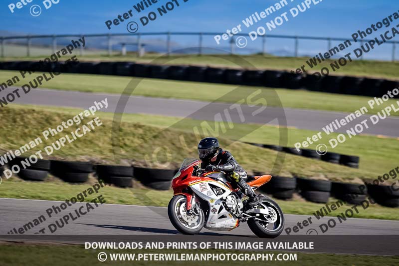 anglesey no limits trackday;anglesey photographs;anglesey trackday photographs;enduro digital images;event digital images;eventdigitalimages;no limits trackdays;peter wileman photography;racing digital images;trac mon;trackday digital images;trackday photos;ty croes